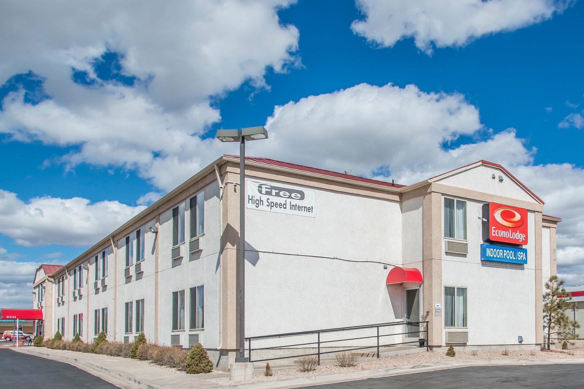 Econo Lodge Airport/Colorado Springs Exterior photo