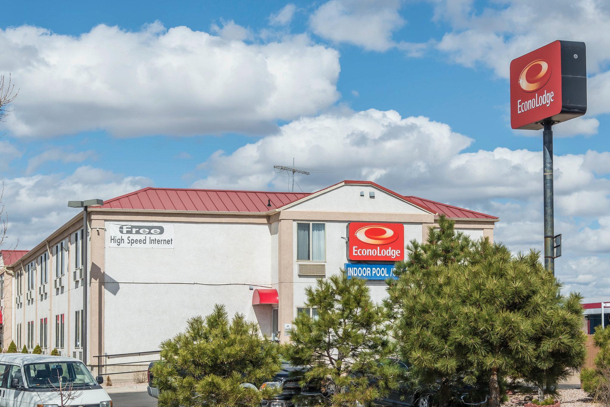 Econo Lodge Airport/Colorado Springs Exterior photo